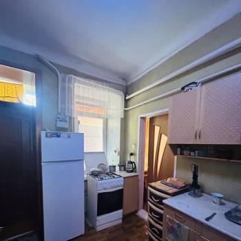 Продается 3-х комнатная квартира, 48 м²