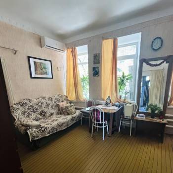 Продается 3-х комнатная квартира, 48 м²