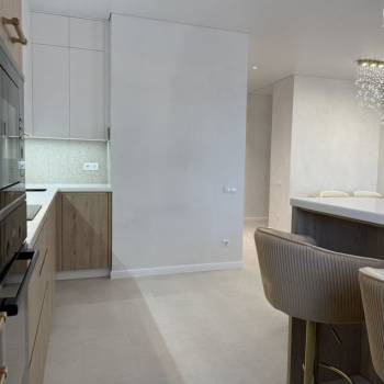 Продается Многокомнатная квартира, 108 м²