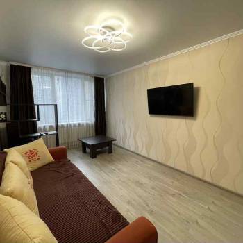 Сдается 1-комнатная квартира, 42 м²