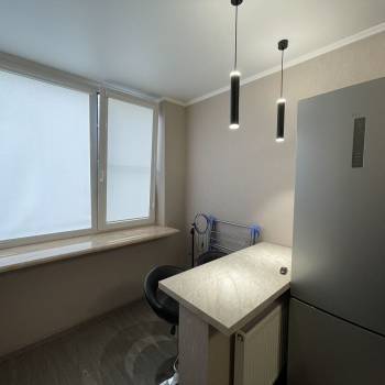 Сдается 1-комнатная квартира, 42 м²