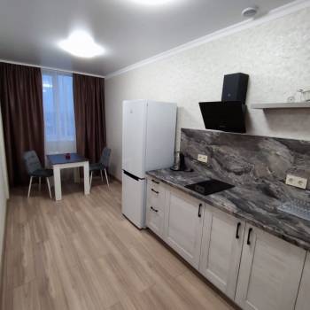 Сдается 1-комнатная квартира, 45 м²
