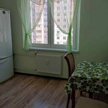 Сдается 1-комнатная квартира, 37 м²