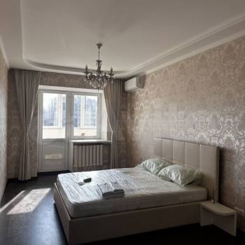 Сдается Многокомнатная квартира, 100 м²