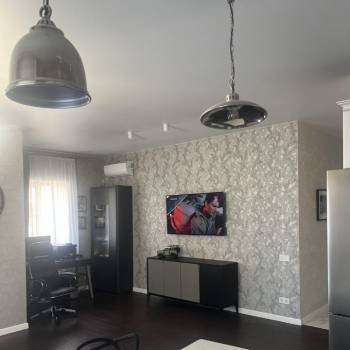 Сдается 2-х комнатная квартира, 83 м²
