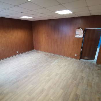 Сдается Нежилое помещение, 270 м²