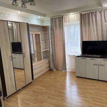 Сдается 1-комнатная квартира, 40 м²