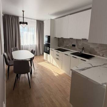 Сдается 1-комнатная квартира, 43 м²