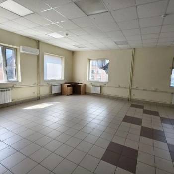 Сдается Нежилое помещение, 114 м²