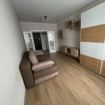 Сдается 1-комнатная квартира, 39 м²