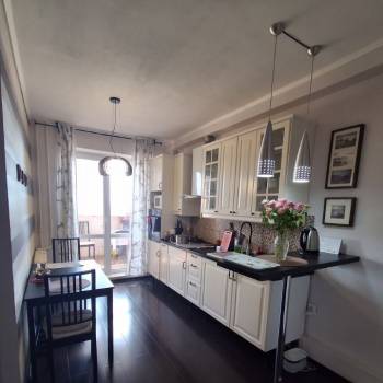 Продается Многокомнатная квартира, 76 м²