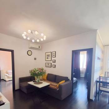 Продается Многокомнатная квартира, 76 м²