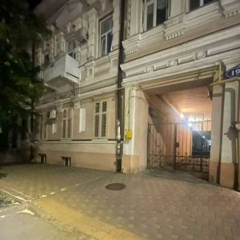 Продается Многокомнатная квартира, 75,9 м²