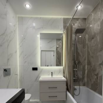 Продается 1-комнатная квартира, 42 м²