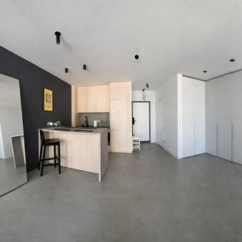 Продается 1-комнатная квартира, 49,5 м²