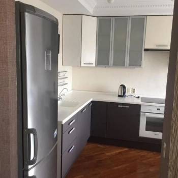 Сдается 2-х комнатная квартира, 80 м²