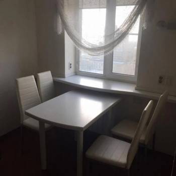 Сдается 2-х комнатная квартира, 80 м²