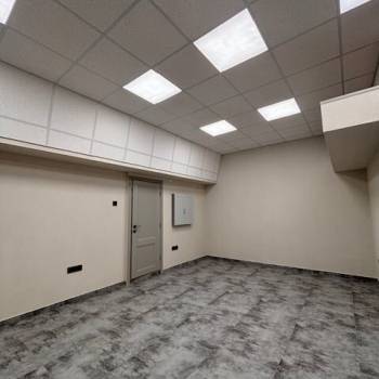 Продается Нежилое помещение, 226 м²