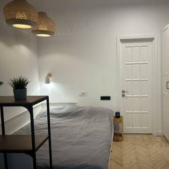 Сдается 1-комнатная квартира, 49 м²