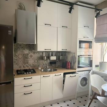 Сдается 1-комнатная квартира, 49 м²
