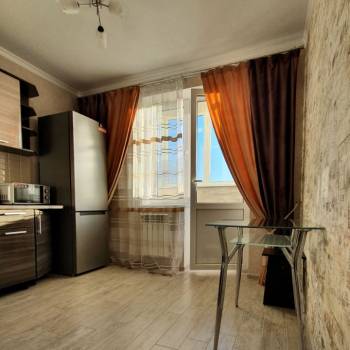 Сдается 1-комнатная квартира, 37 м²