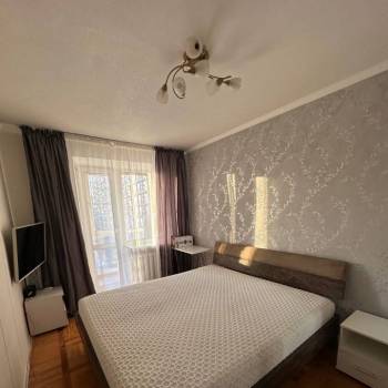 Сдается Многокомнатная квартира, 60 м²