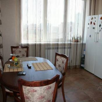 Продается 3-х комнатная квартира, 107 м²