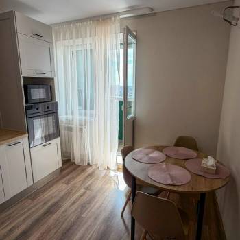 Сдается 1-комнатная квартира, 42 м²
