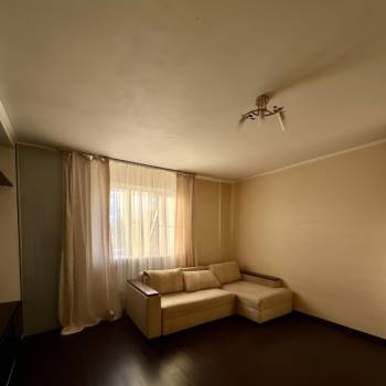Сдается 1-комнатная квартира, 45 м²
