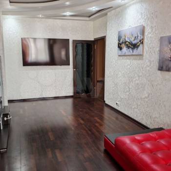 Сдается Многокомнатная квартира, 100 м²