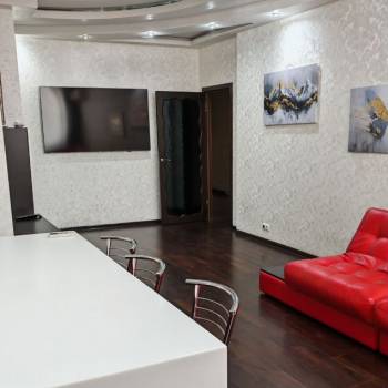 Сдается Многокомнатная квартира, 100 м²