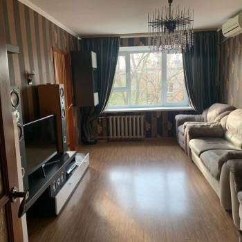 Сдается Многокомнатная квартира, 64 м²