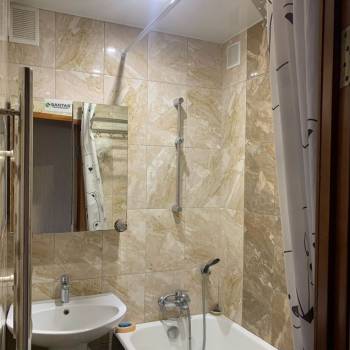 Сдается Многокомнатная квартира, 64 м²