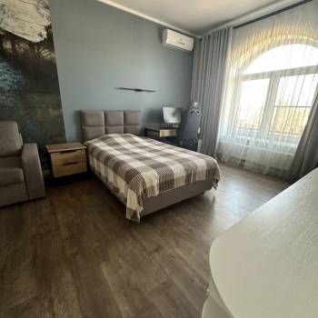 Продается Дом, 220 м²