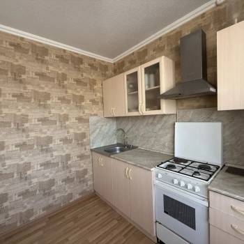 Продается 1-комнатная квартира, 34 м²