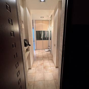 Продается 2-х комнатная квартира, 56,8 м²