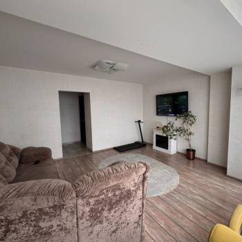 Продается 2-х комнатная квартира, 56,8 м²