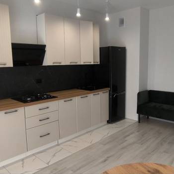 Продается 1-комнатная квартира, 32 м²