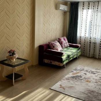 Сдается 1-комнатная квартира, 38 м²