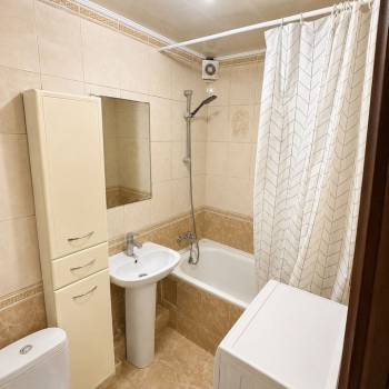 Продается 3-х комнатная квартира, 63 м²