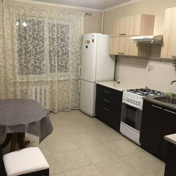 Сдается Многокомнатная квартира, 68 м²
