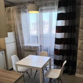 Сдается 1-комнатная квартира, 39 м²