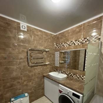 Сдается 2-х комнатная квартира, 75 м²