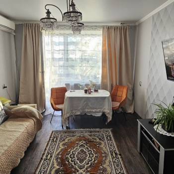 Продается 2-х комнатная квартира, 54 м²