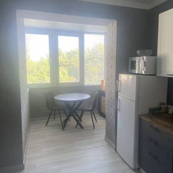 Продается 1-комнатная квартира, 43 м²