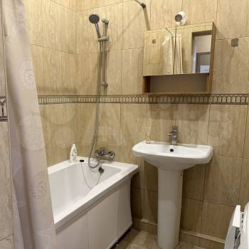 Сдается 1-комнатная квартира, 41,3 м²