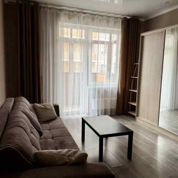 Сдается 1-комнатная квартира, 41,3 м²