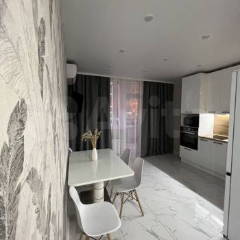 Сдается 1-комнатная квартира, 38 м²