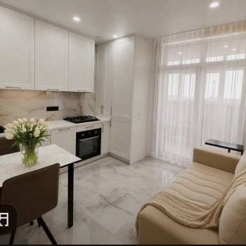Продается 1-комнатная квартира, 40 м²