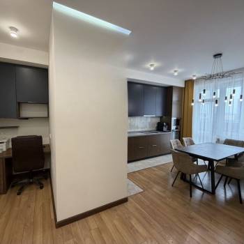 Продается Многокомнатная квартира, 109 м²